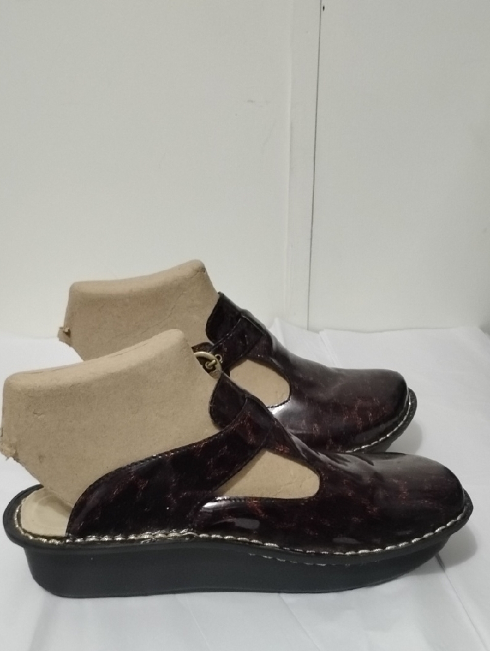 Allegra Women's 39 Leather Slip-On Buckle Shoes in Dark Brown - Picture 8 of 10